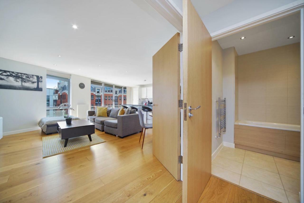 2 Bed Executive Penthouse Near Liverpool Street Free Wifi By City Stay Aparts Лондон Экстерьер фото
